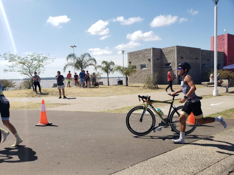 El formoseño Ricardo Rodríguez se subió al podio del duatlón de Concepción del Uruguay