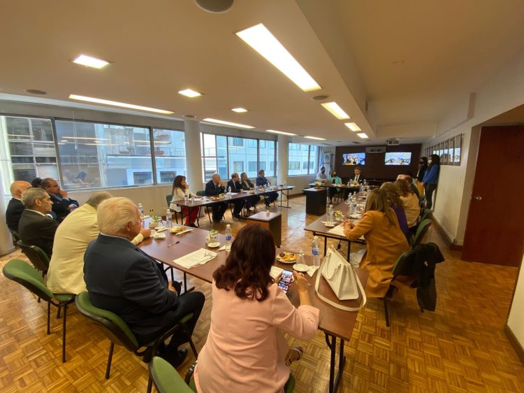 Ariel Coll junto a Horacio Rosatti en la reunión de JuFeJus