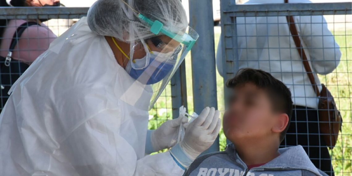 Ante la falta de casos, cae la cantidad de testeos diarios de búsqueda