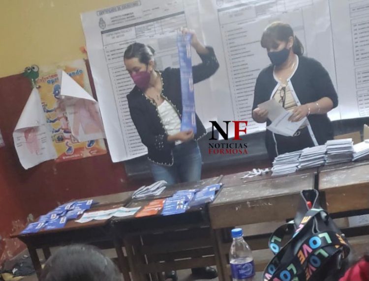 Cerraron los comicios y comenzó el escrutinio en mesas electorales