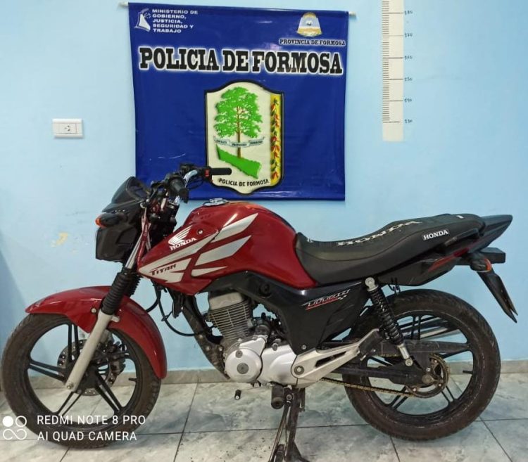 La Policía recuperó dos motos y evitó la sustracción de otra. Hay tres detenidos.