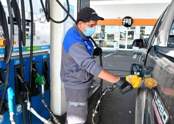 De la mano de la nueva normalidad, las ventas de combustible repuntan en el país