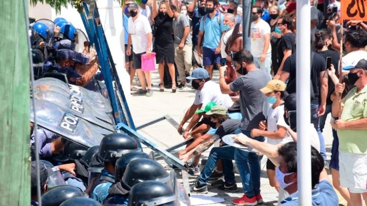 La denuncia contra Insfrán por incidentes del 5 de marzo, será investigada por un juez provincial