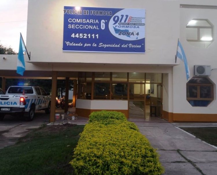 Un hombre amenazó a su ex pareja a punta de cuchillo y abrió el tubo de gas