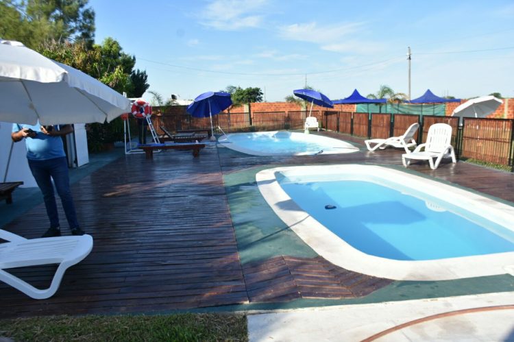 Insfrán inauguró en Herradura Camping del Círculo de Suboficiales y Agentes de la Policía