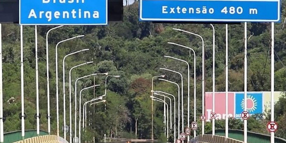 Brasil reabre sus fronteras terrestres para argentinos