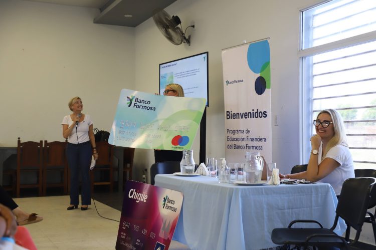 Mi Banco Fácil, el programa de educación financiera de Banco Formosa, realizó capacitación