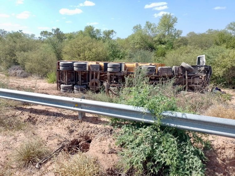 El sacerdote Sergio Castro falleció al chocar contra un camión en la ruta 81