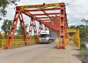 Horarios de ingreso y egreso por el puente internacional que une Clorinda-Falcón