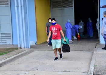 El Gobierno definió que los CAS ya no serán obligatorios para personas con coronavirus