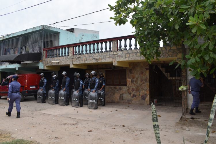 Detienen a un hombre por presunto abuso sexual a una niña de 8 años