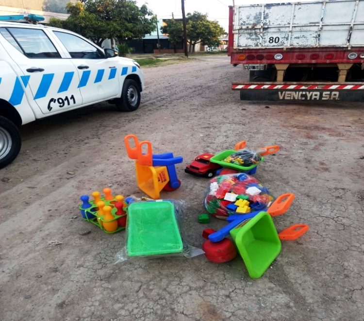 Menor fue retenido al ser sorprendido robando juguetes de un jardín de infantes