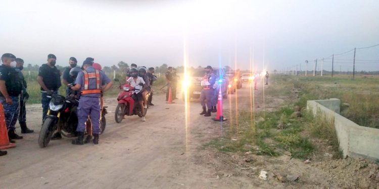 Hicieron fiesta privada para 3.000 personas y quisieron coimear a los policías