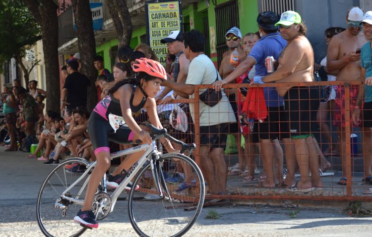 Gran actuación de Natalú en Triatlón de La Paz