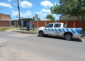 Intentó robarle el celular y la cartera a una mujer;  quedó detenido