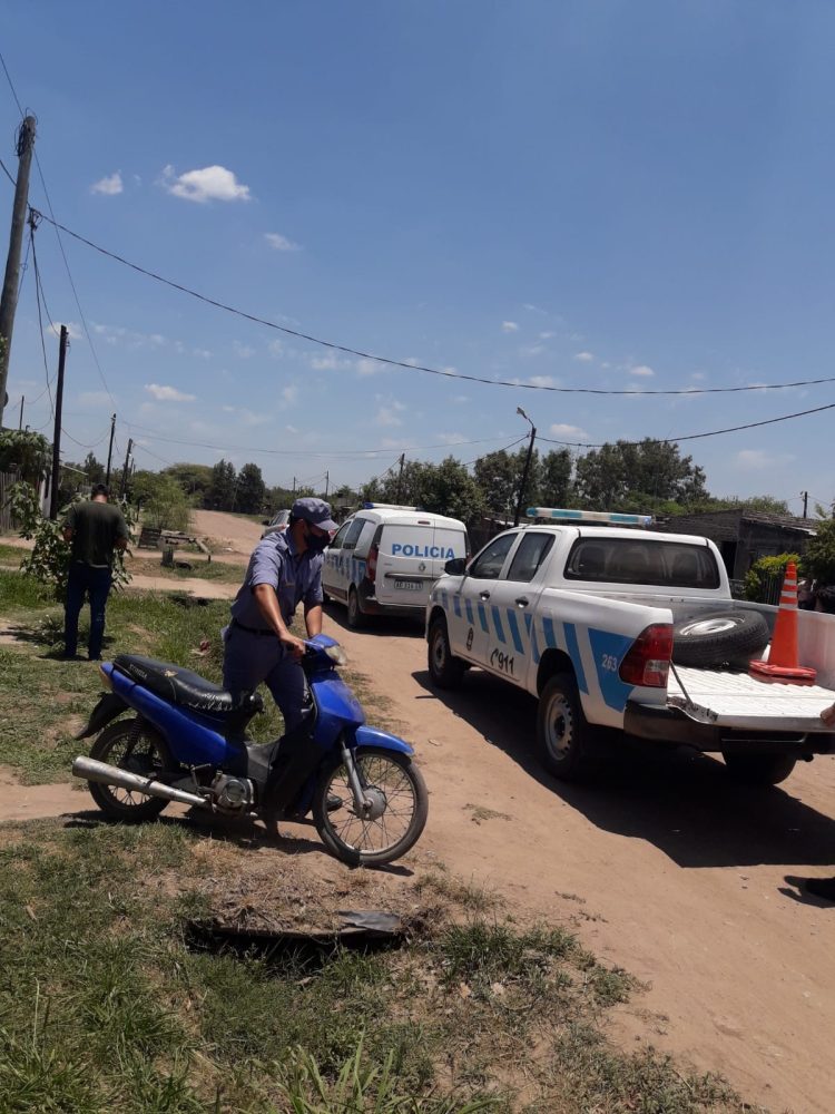 Tres amigos bebían juntos, pelearon y uno de ellos murió apuñalado