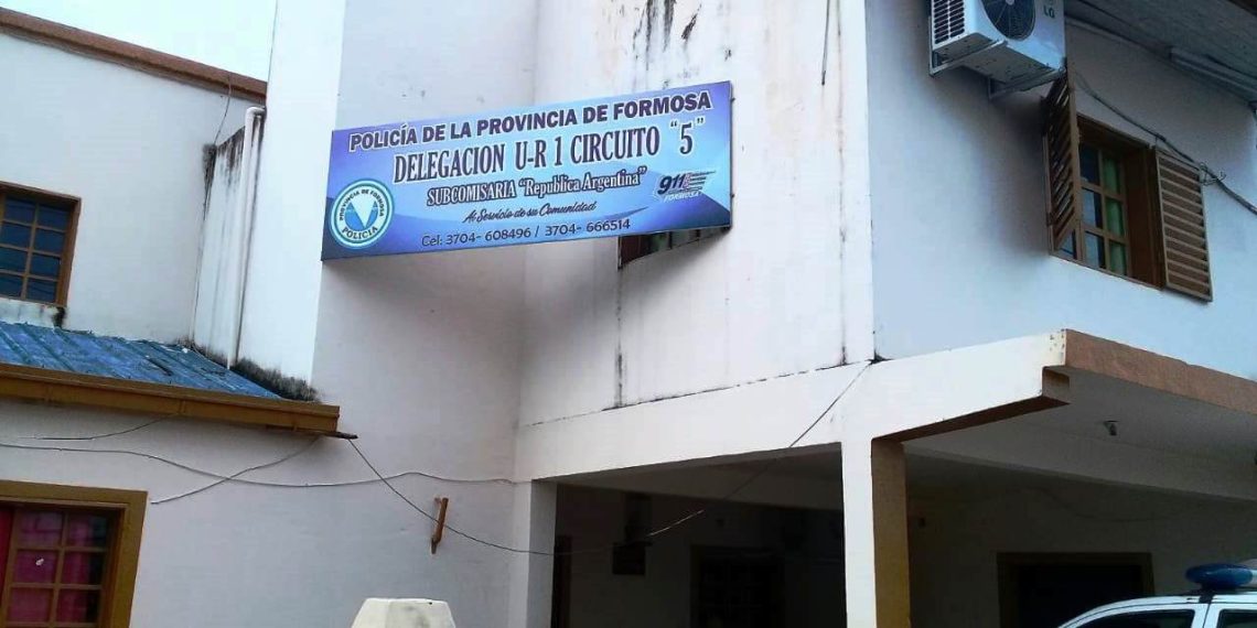 Esquivó todos los tiros que le disparó su enemigo del barrio