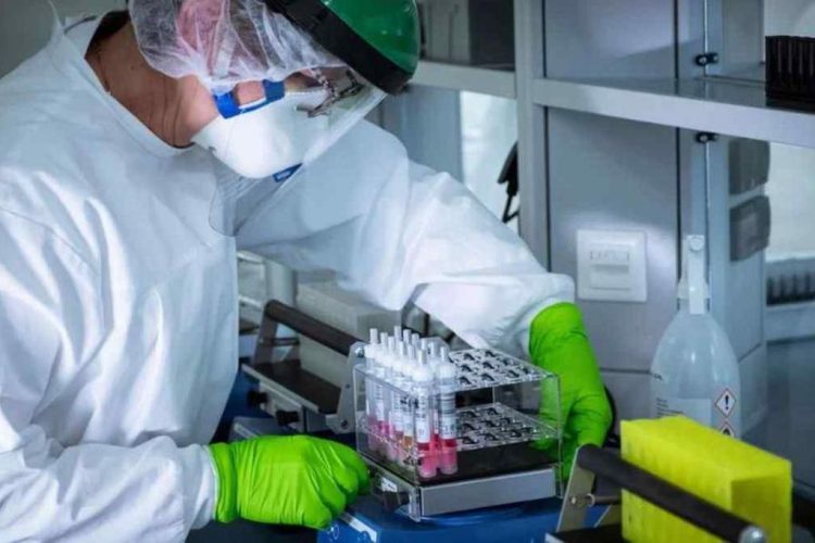 El Gobierno encontró 832 positivos en 30 localidades en un día, unos 34 enfermos por hora