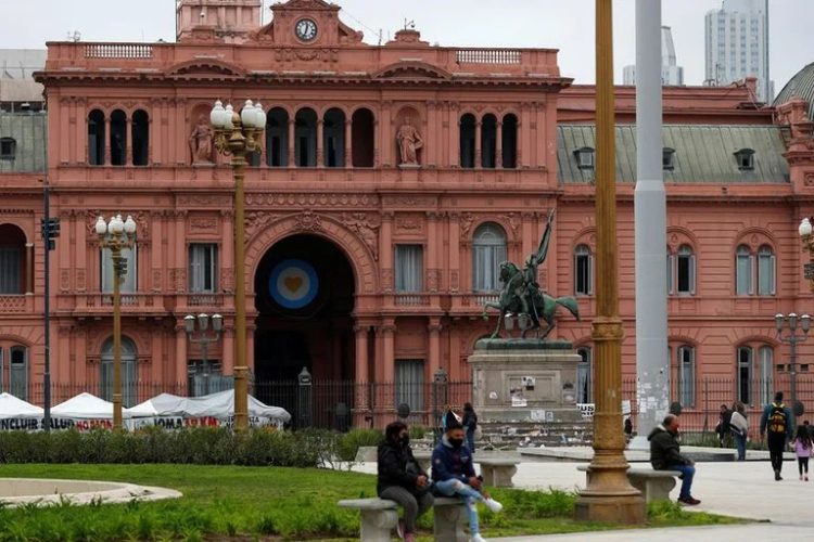 El tamaño del Estado: cuáles fueron los gobiernos más gastadores de los últimos 40 años