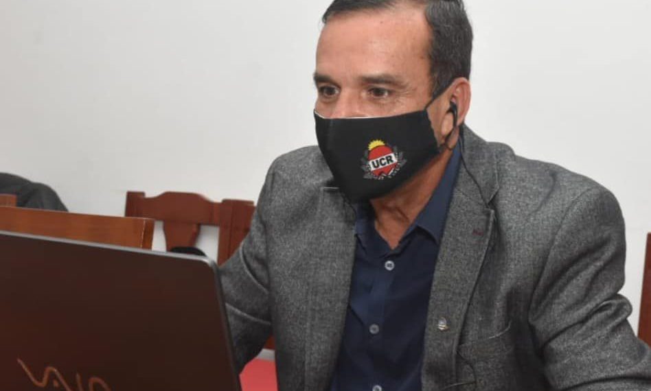 “De cada $100 que Formosa recibe, Gildo reparte $10 a municipios”