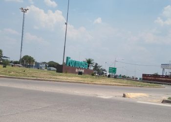 Altas médicas vuelven a superar a casos diarios y se achica la cantidad de internados