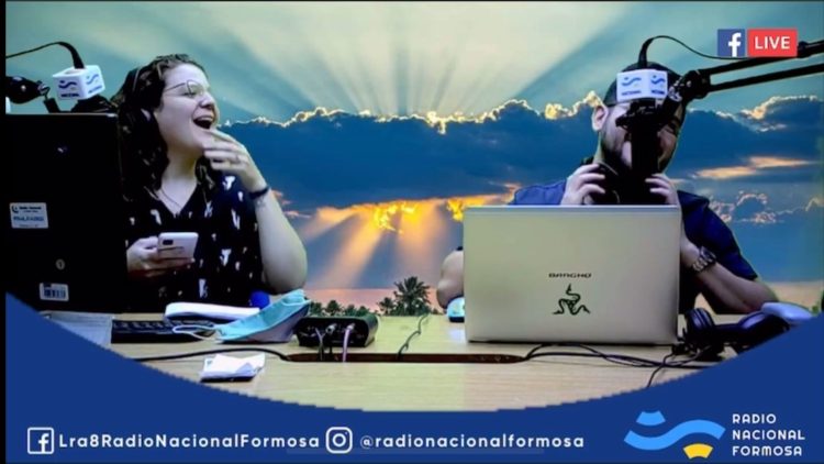 En Radio Nacional Formosa se ríen y no escuchan a un funcionario que estaba al aire