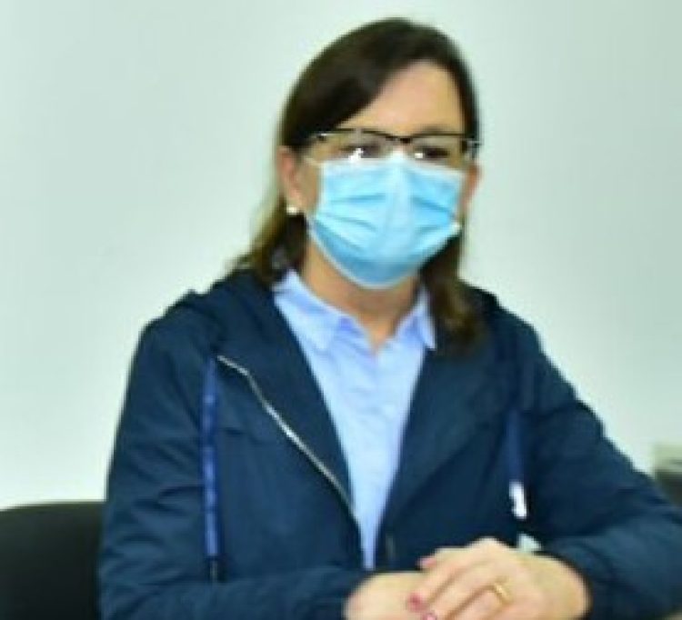 Escuelas: Vacunas anticovid no son obligatorias pero pase sanitario amaga que sí lo será