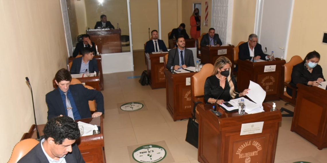 Piñeiro acusó a ediles del PJ de beneficiar a Crucero del Sur en desmedro de usuarios