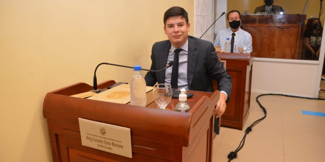 Casadei cuestionó a Jofré: «No mencionó una palabra sobre la crisis del transporte público»