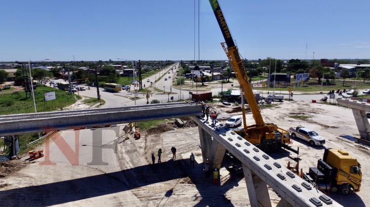 El viaducto sobreelevado de la avenida Kirchner registra un importante avance en su construcción