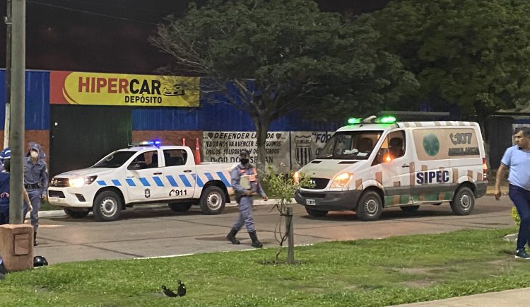 Falleció un motociclista que chocó contra una columna de alumbrado