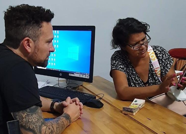 La fundación Justicia por Athenas recibió la donación del proyecto “48×48”