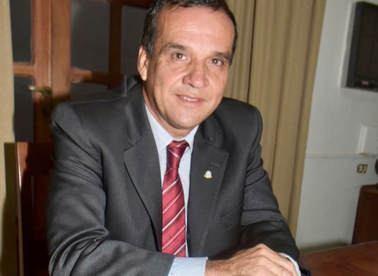 Proponen comprar deuda de los empleados estatales provinciales y municipales