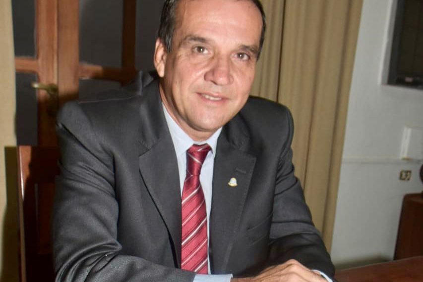 Proponen comprar deuda de los empleados estatales provinciales y municipales