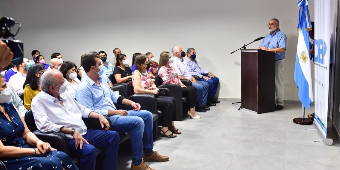 Convenio incluye al Plan Fines a 50 empleados de Legislatura para que finalicen estudios