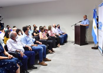 Convenio incluye al Plan Fines a 50 empleados de Legislatura para que finalicen estudios