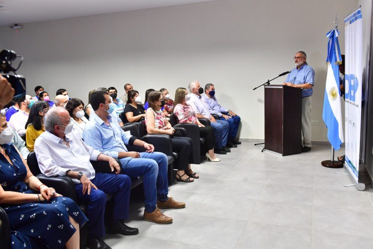 Convenio incluye al Plan Fines a 50 empleados de Legislatura para que finalicen estudios