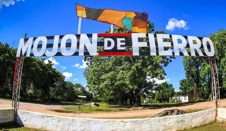 Por nota, vecinos de Mojón de Fierro le piden a Insfrán su comisión de fomento