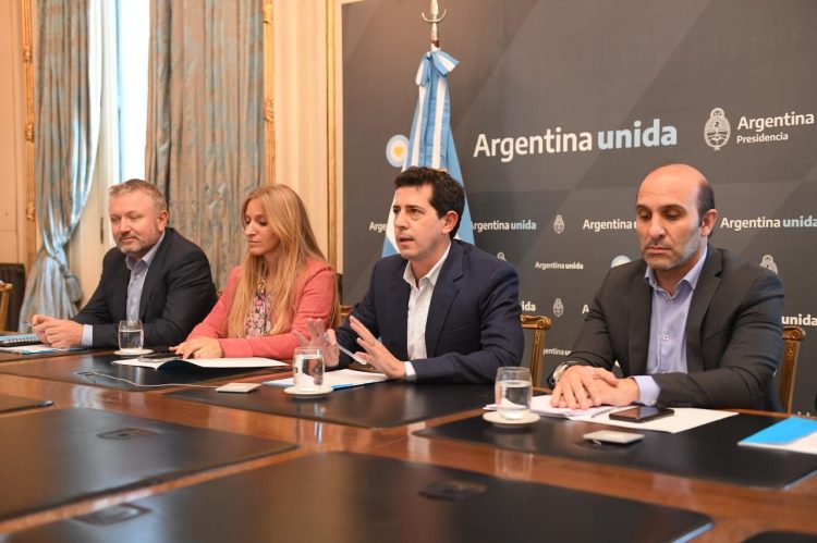 Ya no exigirán PCR ni vacunación a quienes ingresen al país