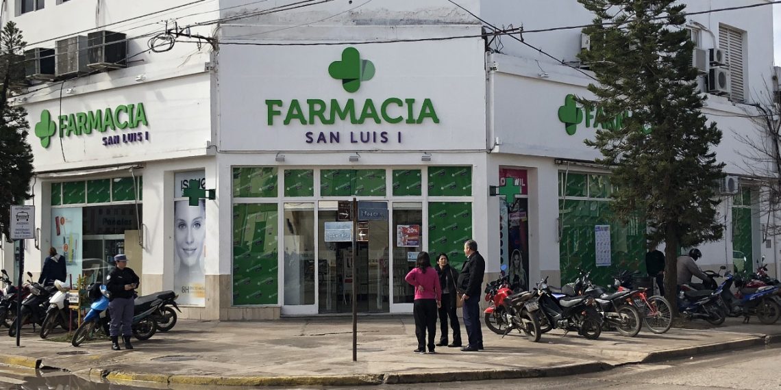 Farmacia San Luis cumple 25 años y lo celebra con sorteos y regalos