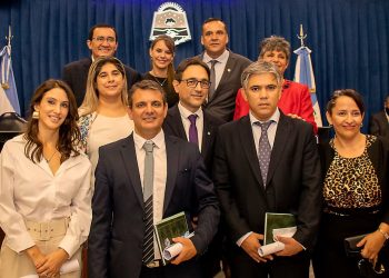 Impulsan nuevo régimen electoral con boleta única y derogación de la ley de lemas