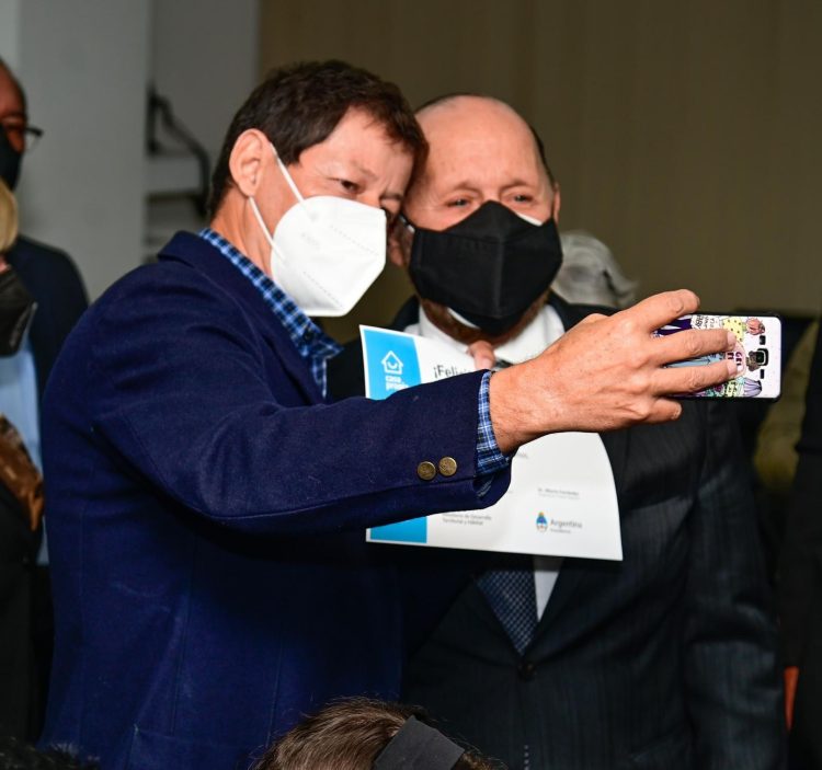 El Gobierno entregó créditos «Casa Propia»