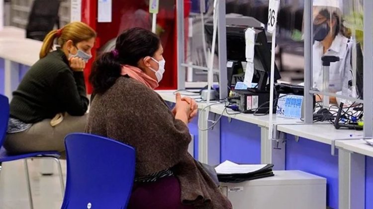 Cómo saber si cobro el bono de $18.000 que paga la Anses