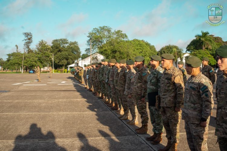Ejército Argentino: 154 jóvenes partieron desde el RIMte 29 para someterse al curso de ingreso
