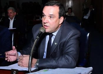 Zárate propuso un fondo especial para igualar sueldos de municipales a los de estatales provinciales