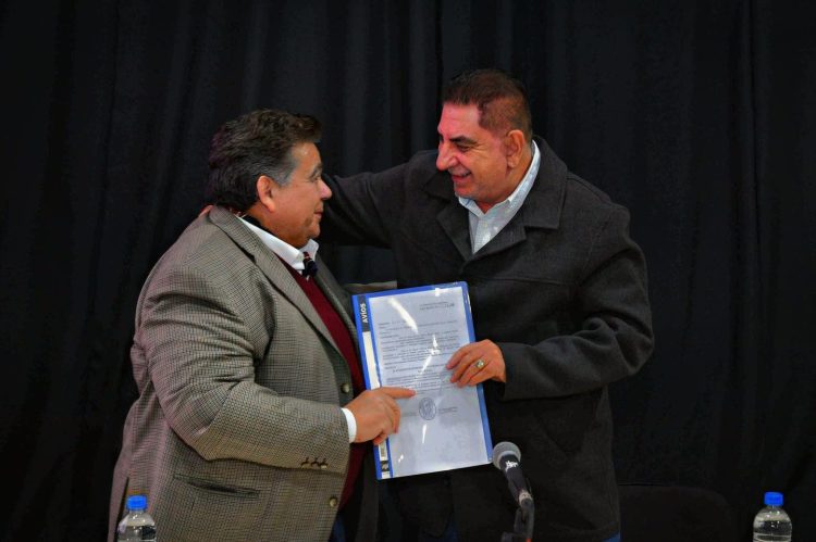 Jofré firmó convenio de cooperación con Mario Ishii, intendente de José C Paz