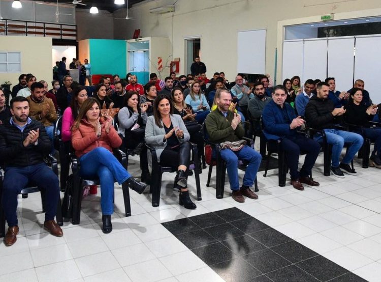 Jofré firmó convenio de cooperación con Mario Ishii, intendente de José C Paz