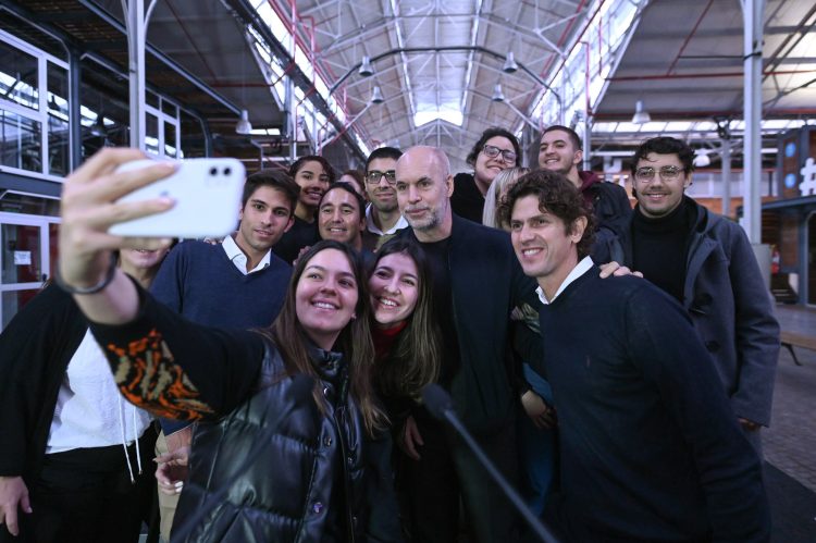 Rodríguez Larreta presentó un plan para que 10 mil jóvenes accedan al primer empleo