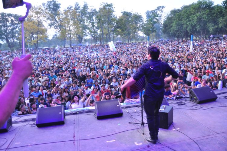 Más de 22 mil personas celebraron la Revolución de Mayo en El Colorado