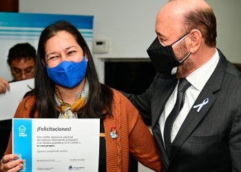 El Gobierno entregó créditos «Casa Propia»